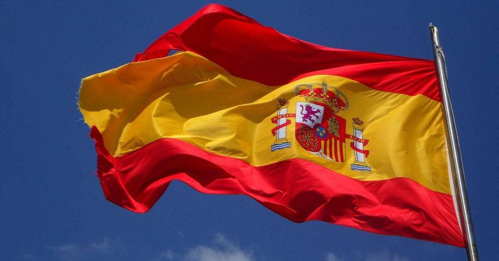 El rey Felipe VI renueva su juramento a la bandera 40 años después