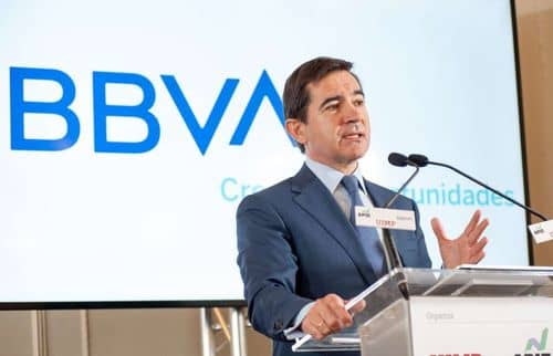 Guerra abierta entre Sabadell y BBVA: la CNMV analiza la documentación de la OPA